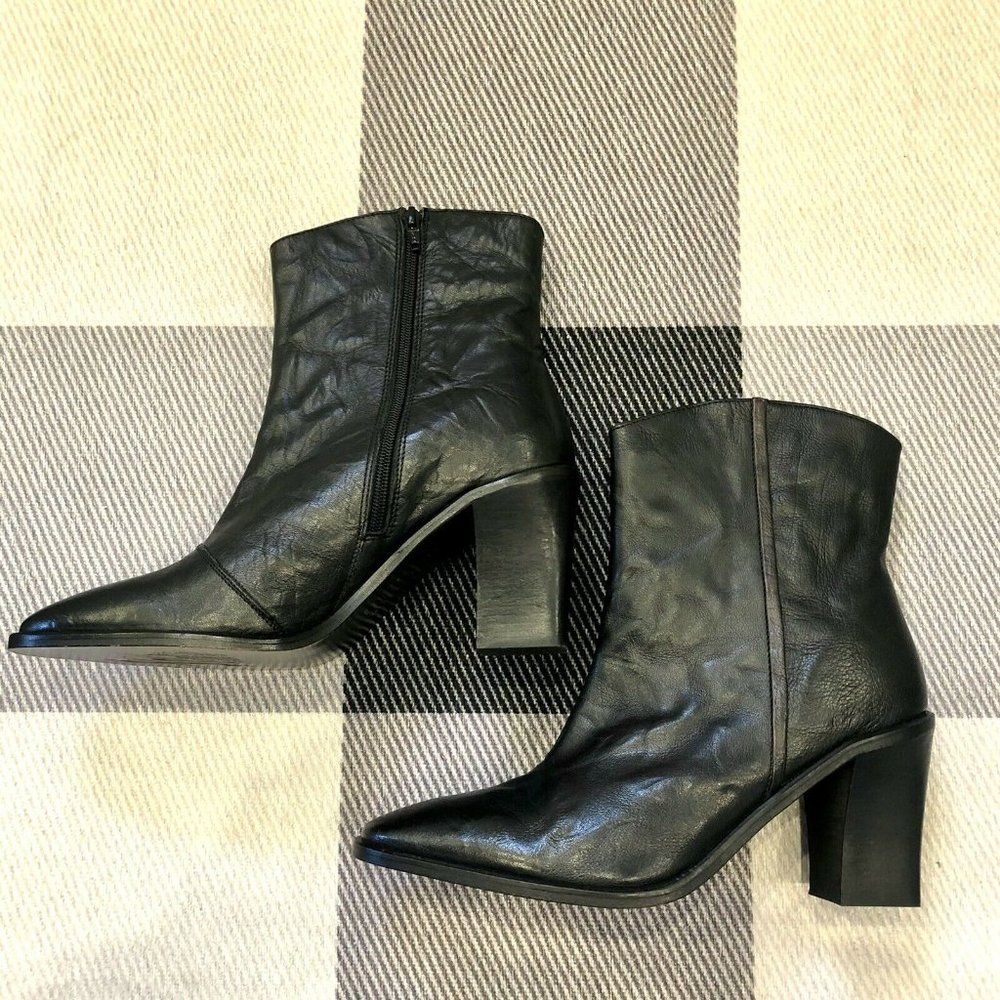 Free People Crinkle Leather Heeled Ankle Boots 41